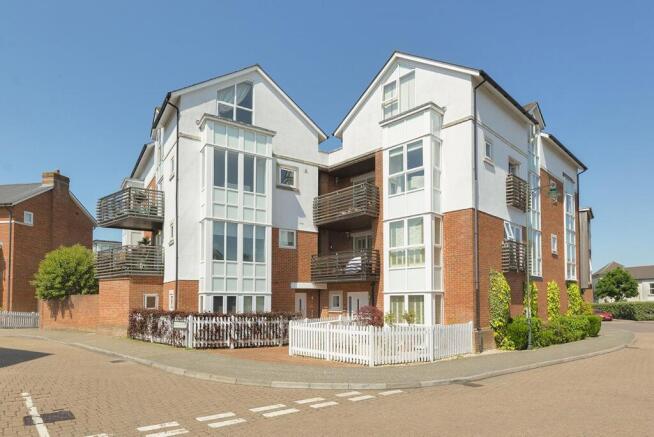 3 bedroom apartment for sale