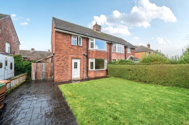 3 bedroom semi-detached house for sale