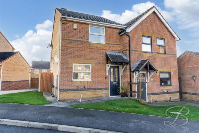 2 bedroom semi-detached house for sale