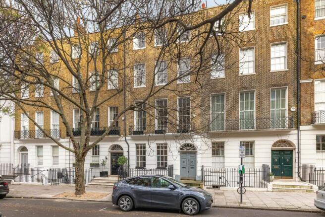 6 bedroom terraced house for sale