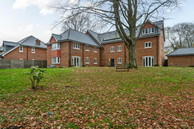 2 bedroom flat for sale
