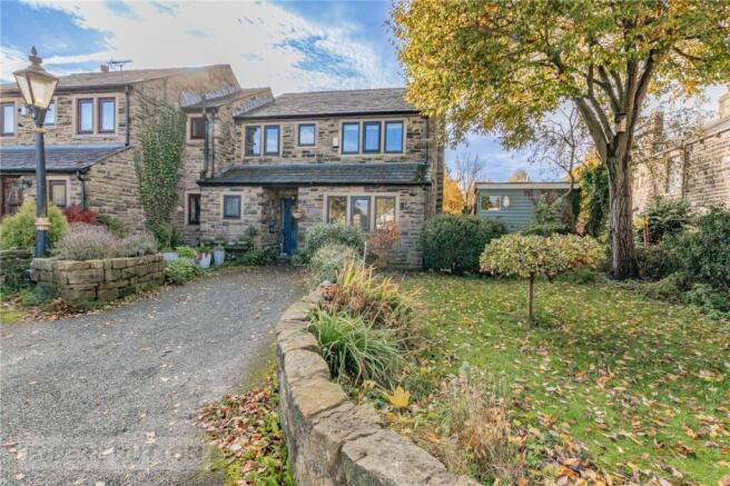 4 bedroom link detached house for sale