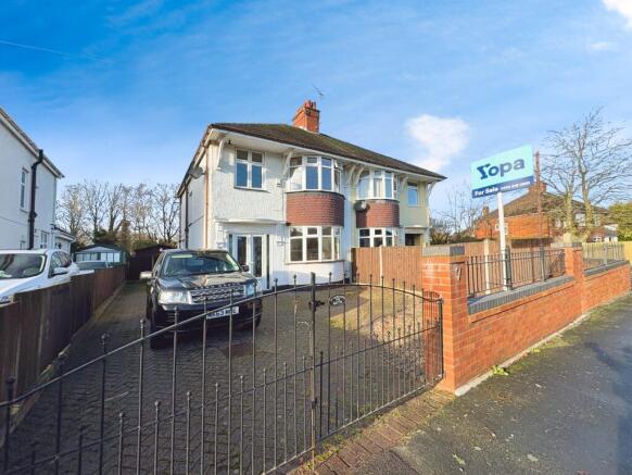 3 bedroom semi-detached house for sale