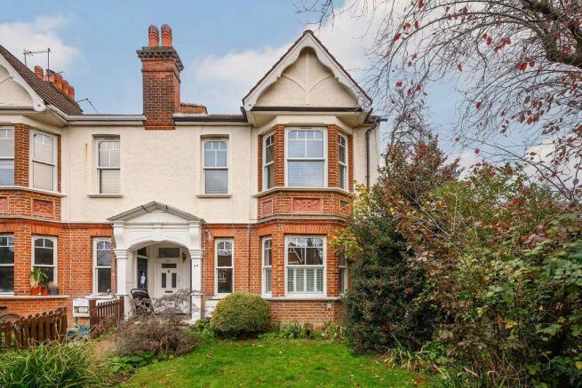 2 bedroom maisonette for sale