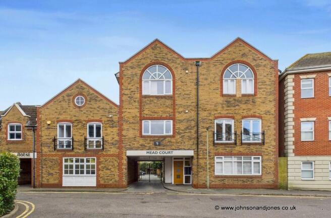 2 bedroom apartment for sale