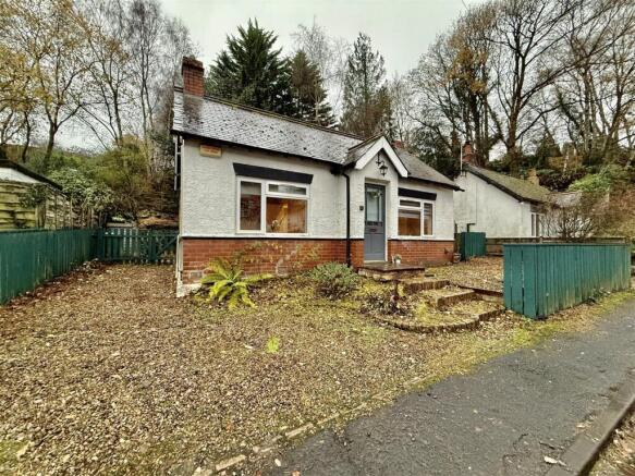 2 bedroom detached bungalow for sale