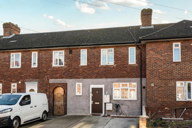 3 bedroom terraced house for sale