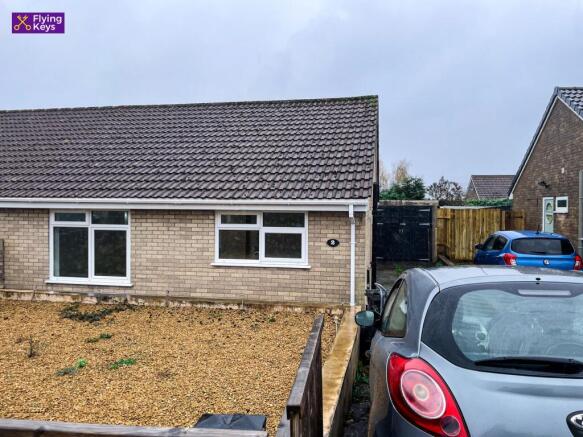 2 bedroom semi-detached bungalow for sale