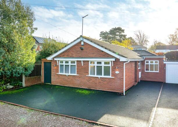 4 bedroom bungalow for sale