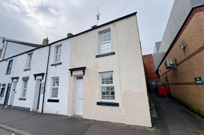 2 bedroom terraced house for sale