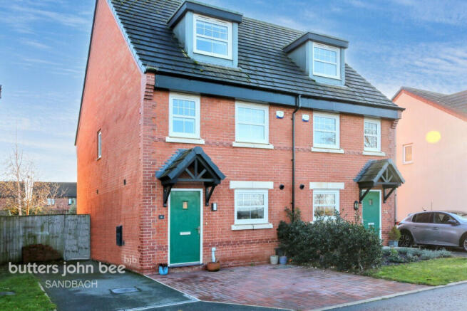 3 bedroom semi-detached house for sale