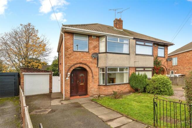 3 bedroom semi-detached house for sale