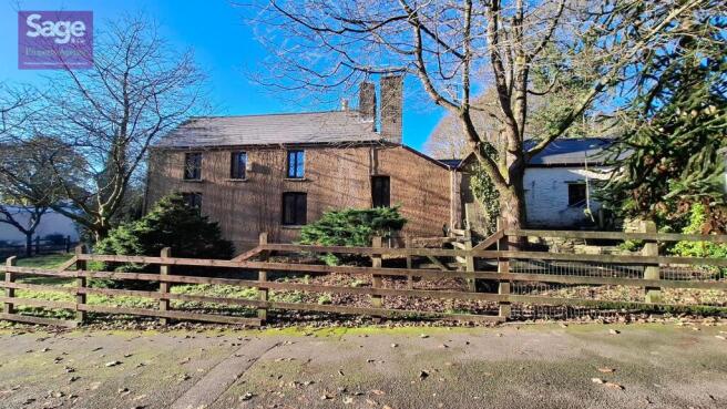 9 bedroom cottage for sale