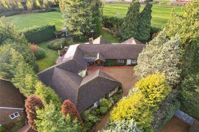 5 bedroom bungalow for sale