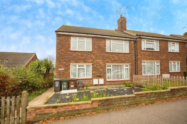 1 bedroom maisonette for sale