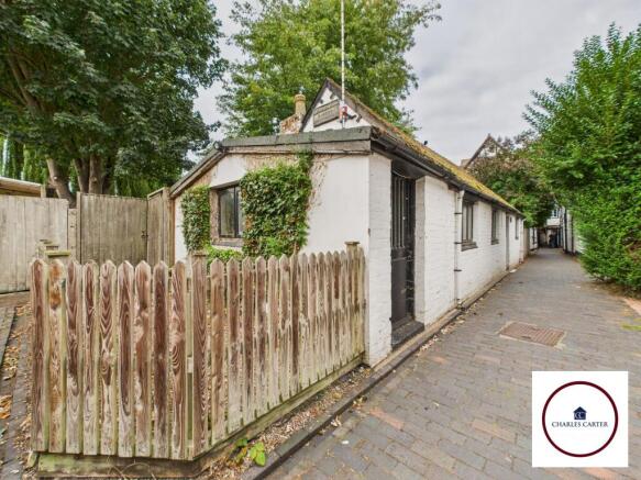 2 bedroom bungalow for sale