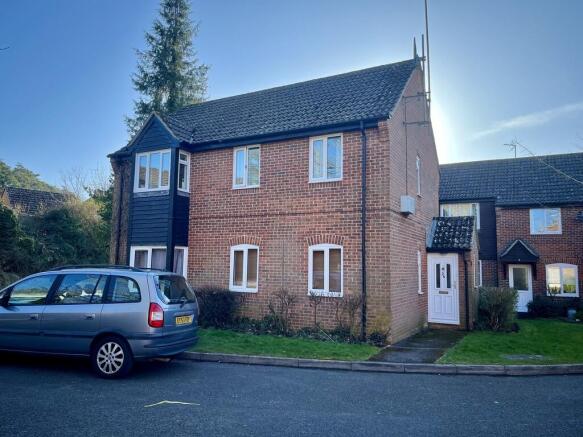 2 bedroom flat for sale