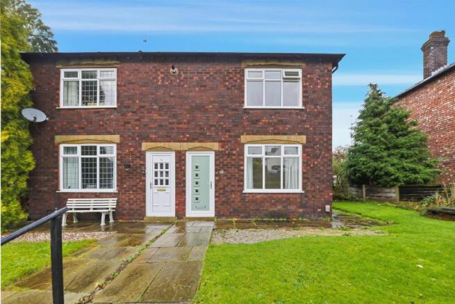 2 bedroom semi-detached house for sale