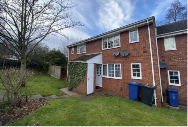 1 bedroom maisonette for sale