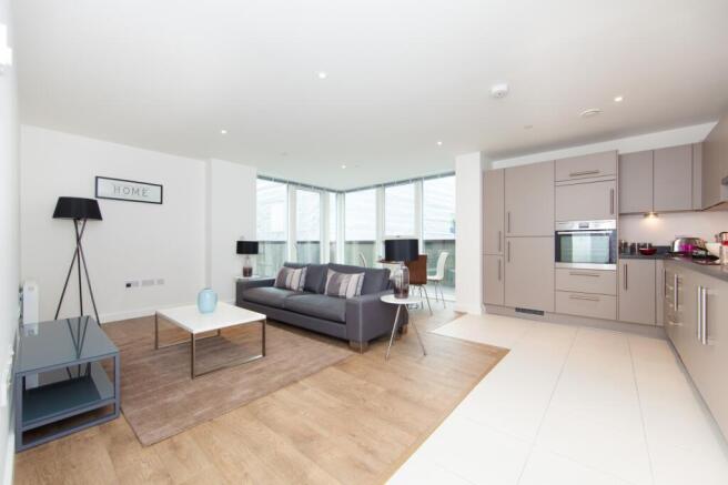 2 bedroom flat for sale