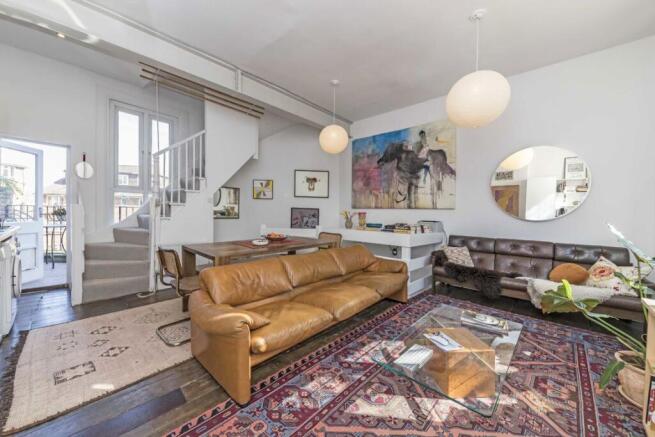 2 bedroom flat for sale