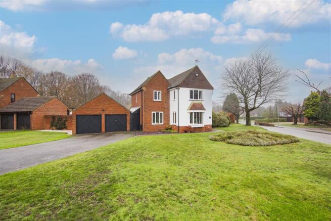 3 bedroom detached house for sale