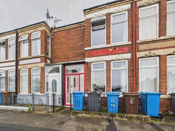 2 bedroom terraced house for sale