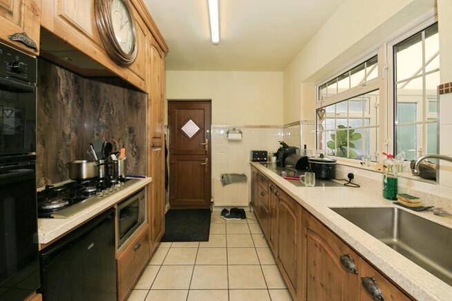 3 bedroom detached bungalow for sale