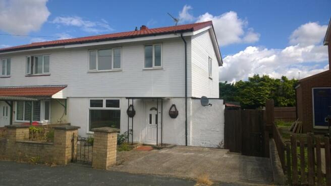 3 bedroom semi-detached house for sale