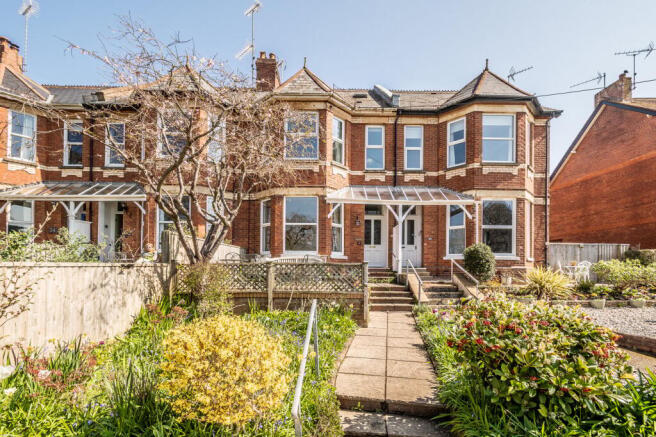 3 bedroom apartment for sale