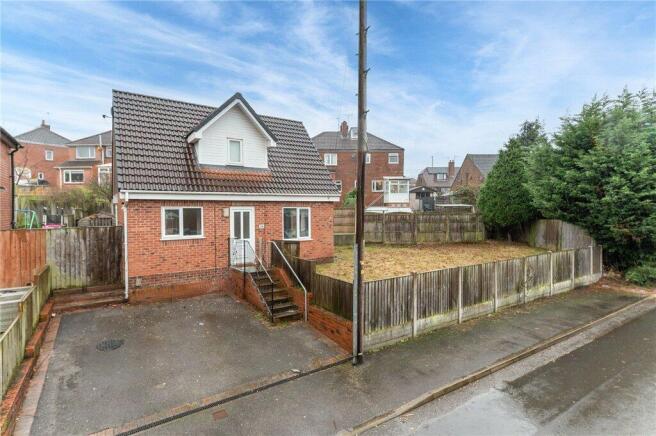 2 bedroom detached house for sale