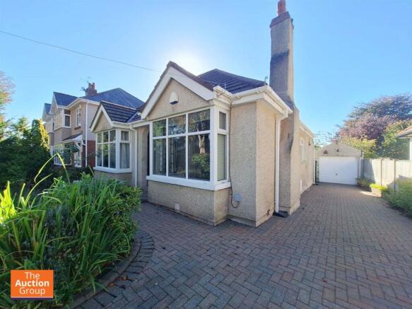 2 bedroom detached bungalow for sale