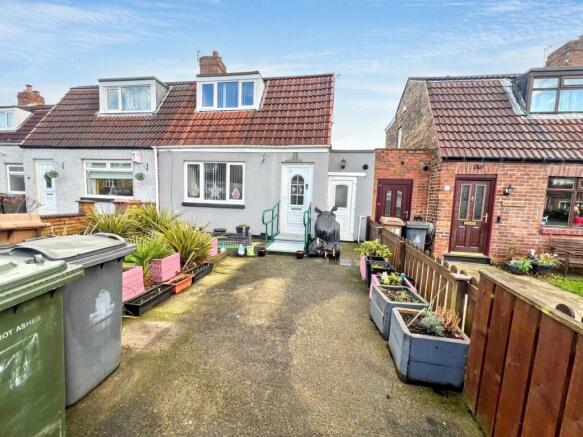 2 bedroom semi-detached bungalow for sale