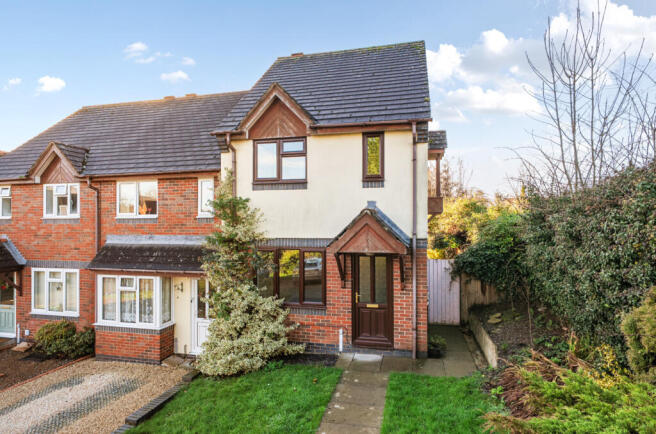 2 bedroom end of terrace house for sale