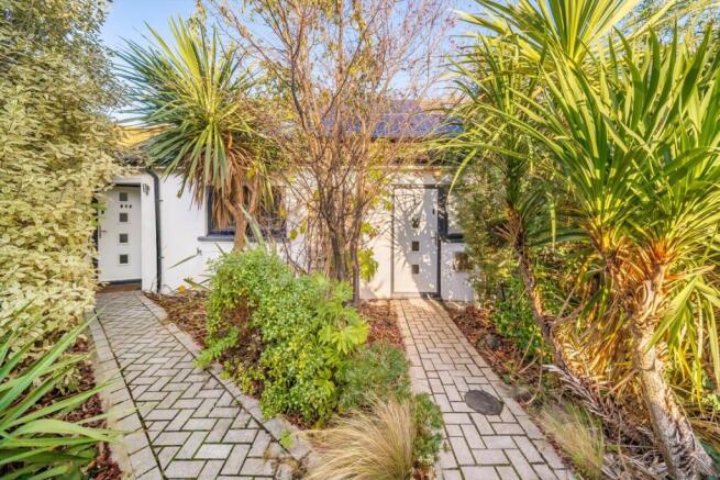 7 bedroom house for sale