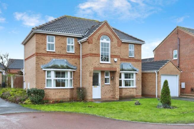 4 bedroom detached house for sale