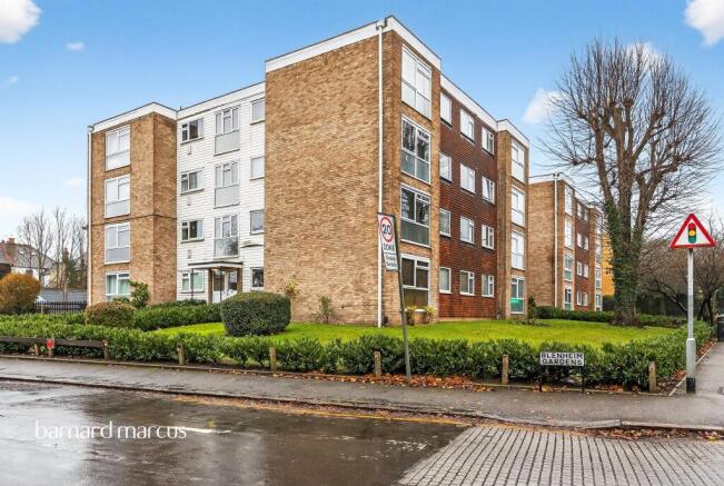 1 bedroom flat for sale