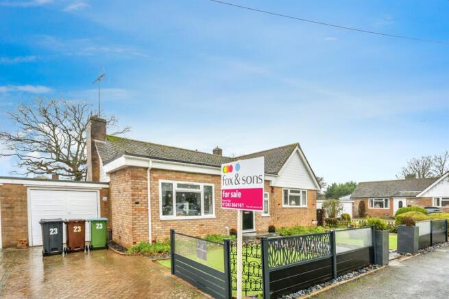 3 bedroom detached bungalow for sale