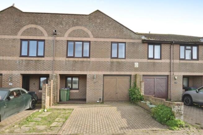 4 bedroom terraced house for sale