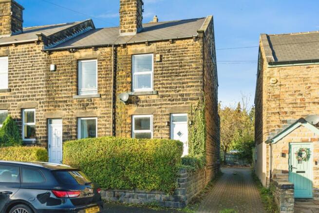 3 bedroom end of terrace house for sale