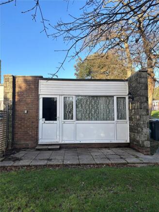 2 bedroom bungalow for sale