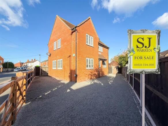 3 bedroom detached house for sale