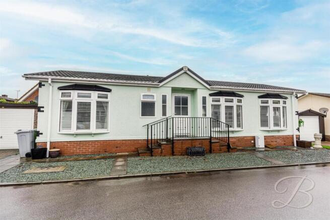 2 bedroom park home for sale