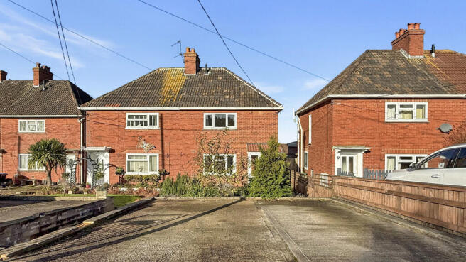 2 bedroom semi-detached house for sale