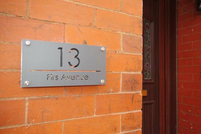 5 bedroom end of terrace house for sale