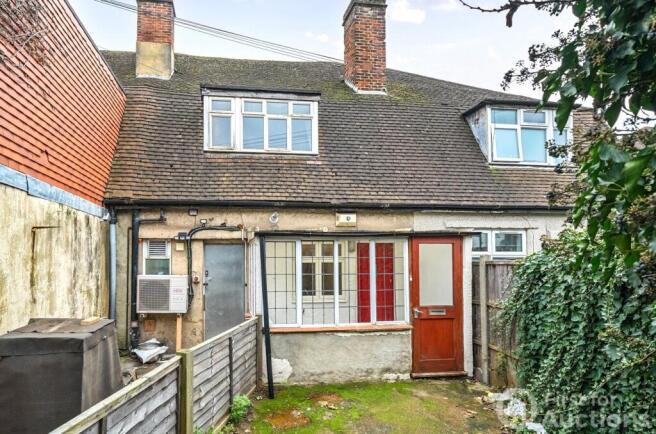 2 bedroom maisonette for sale