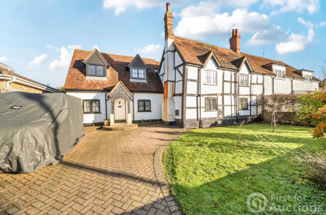 4 bedroom semi-detached house for sale