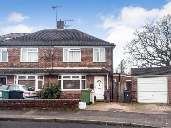 4 bedroom semi-detached bungalow for sale