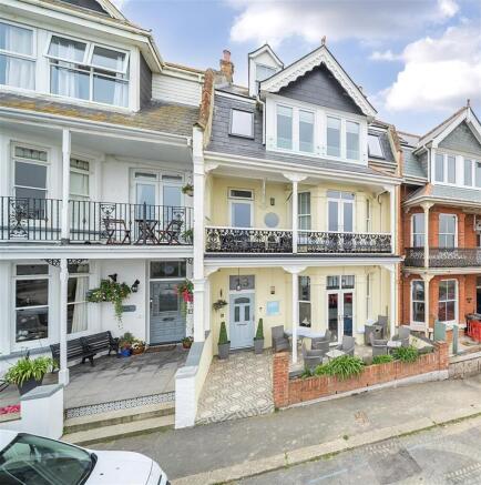 11 bedroom terraced house for sale