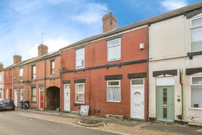 2 bedroom terraced house for sale